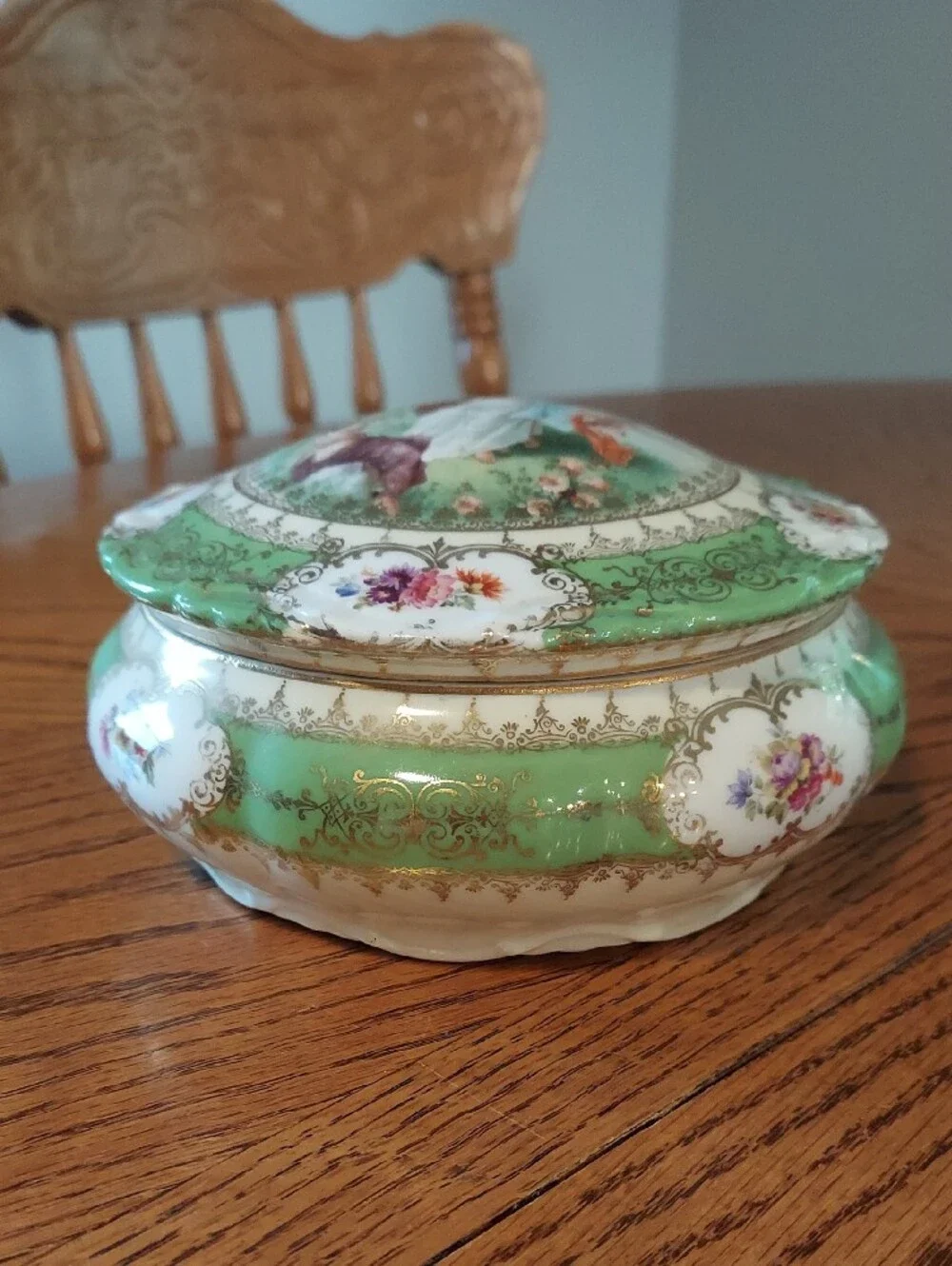 Antique Royal Vienna Hand Painted Porcelain Covered Box